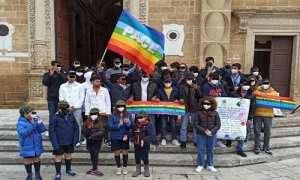 Squinzano grida il suo desiderio di pace ai piedi di San Nicola