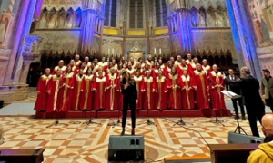 &quot;Natale con Don Tonino&quot;: domani sera in Cattedrale il concerto del Coro &#039;Ala di Riserva&#039;