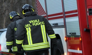 Fuoco in un&#039;abitazione appena acquistata da una giovane coppia: intervengono i Vigili del Fuoco