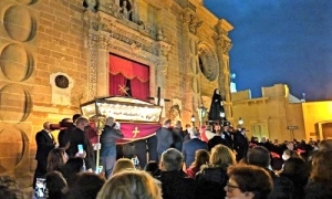 Si rinnovano i riti del Venerdì Santo con la processione dei Misteri per le vie del paese