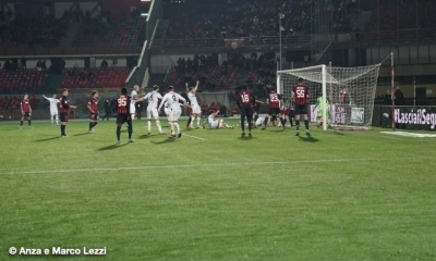 Il Lecce non chiude la partita ed il Cosenza rimonta, i giallorossi rimediamo un pari in zona Cesarini