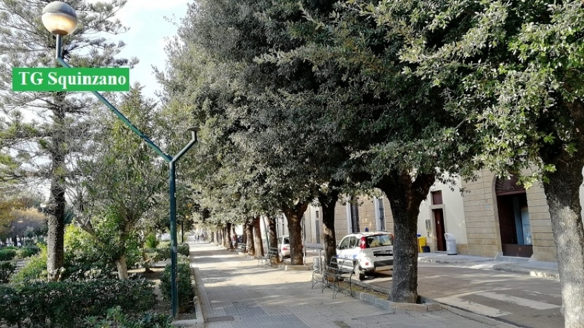 Strane sparizioni sulla ‘Villa’, svanita nel nulla la sfera del palo dell’illuminazione pubblica