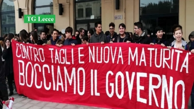 Scuola e istruzione: protesta degli studenti contro la riforma dell’esame di maturità