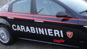 Ruba in un&#039;azienda e chiede soldi al titolare in cambio della refurtiva: denunciata