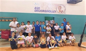 Fefè De Giorgi incontra le giovani promesse del volley squinzanese